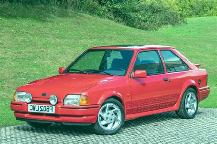 escort Holmpton