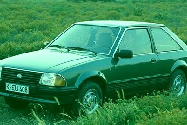 escort Holmwood