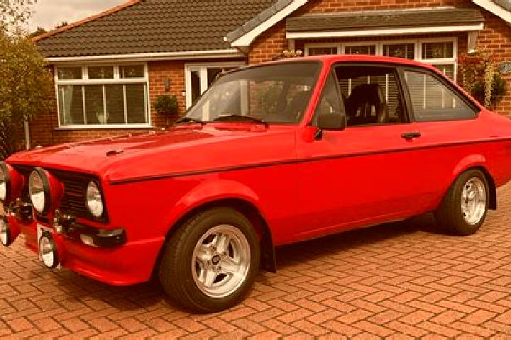 escort Houssen