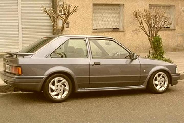 escort Huettenberg