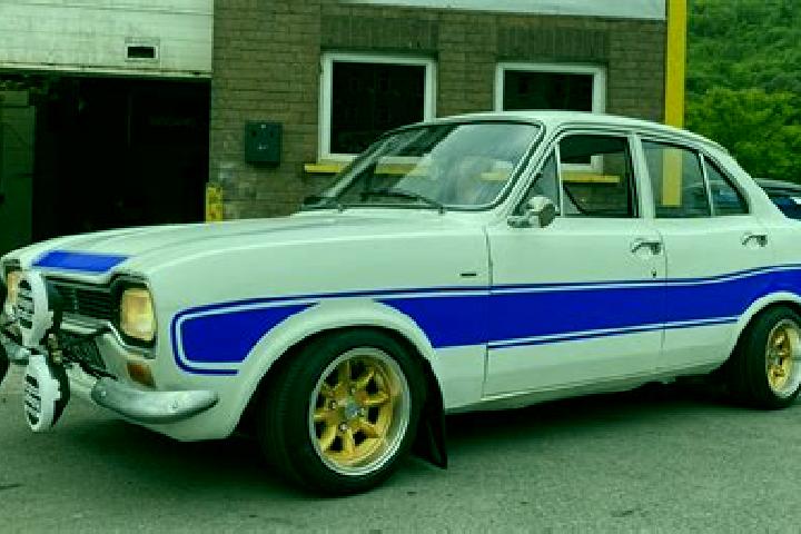 escort Ilfoveni