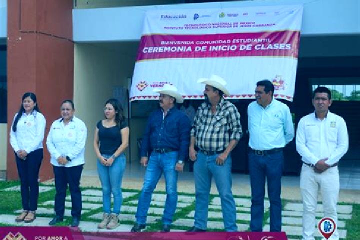 escort Jesus Carranza (La Colorada)