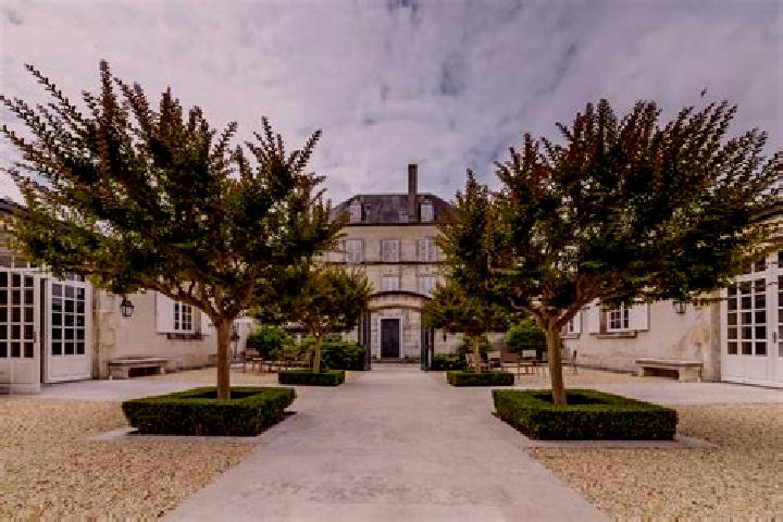 escort Juillac-le-Coq