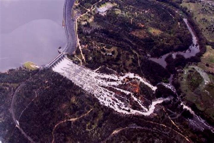 escort Kae Dam