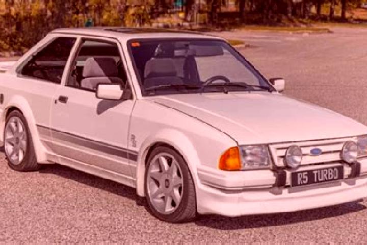 escort Kaloa