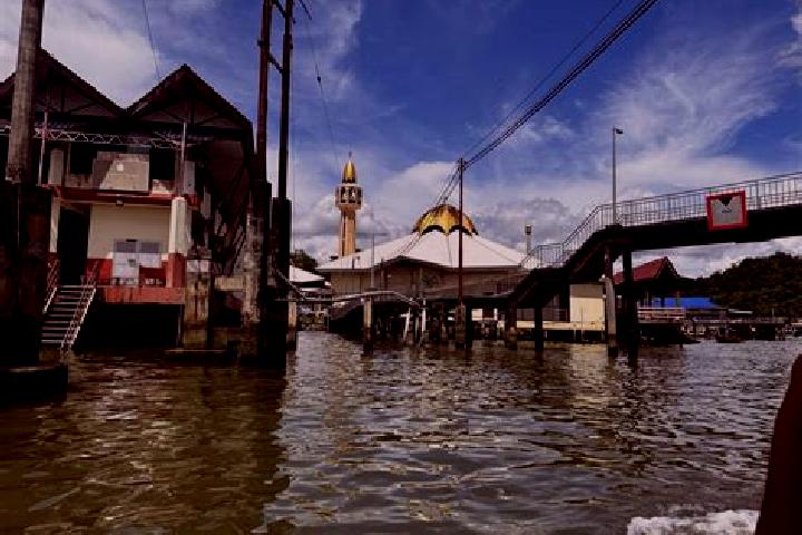 escort Kampong Ayer