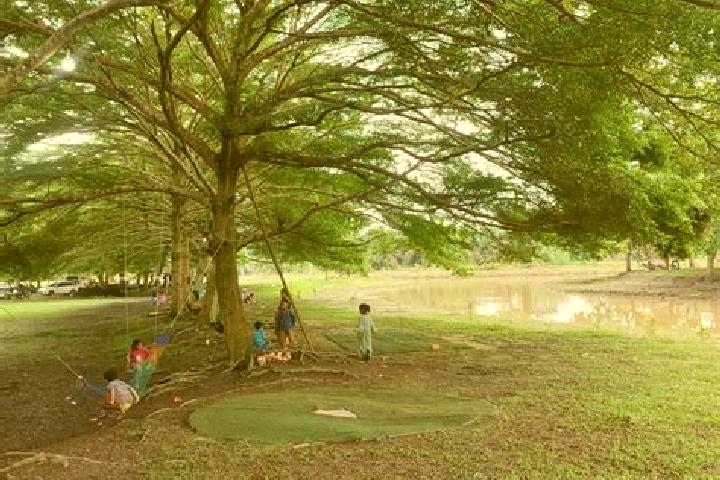 escort Kampong Pangkalan Mau