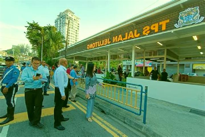 escort Kampung Jelutong Tengah
