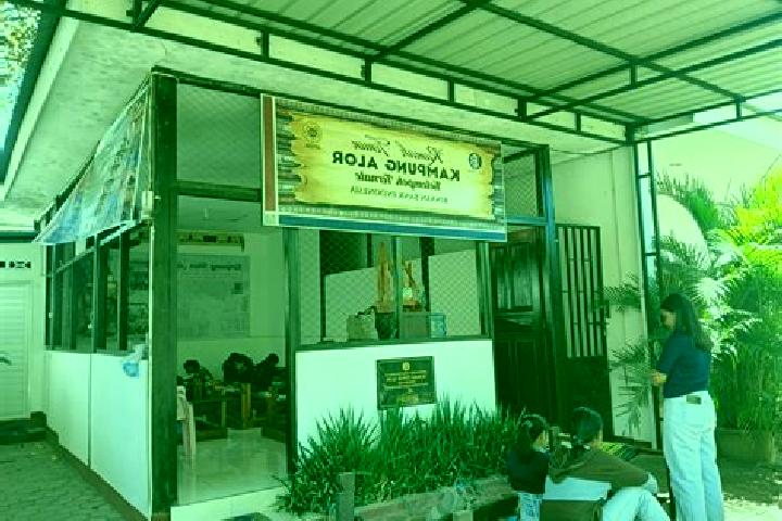 escort Kampung Kupang