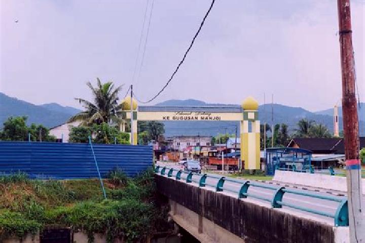 escort Kampung Manjoi