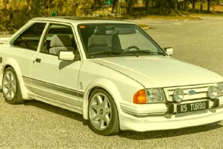 escort Katoro