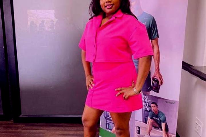 escort Khaya Mnandi