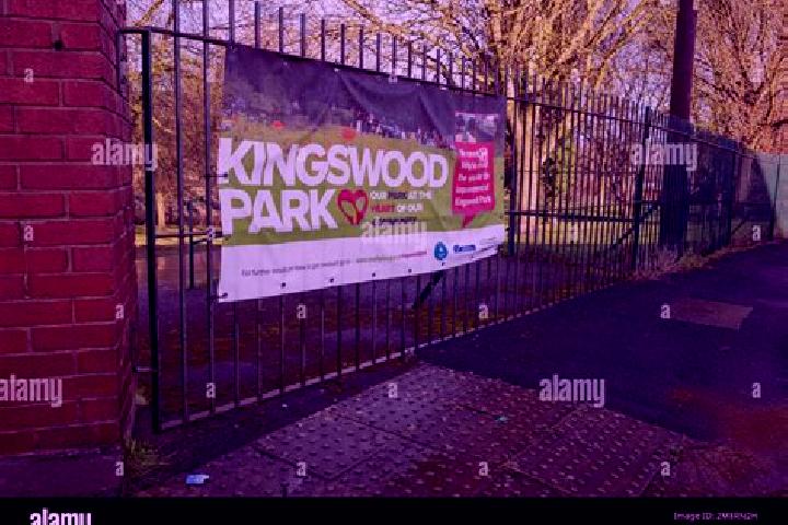 escort Kingswood Park