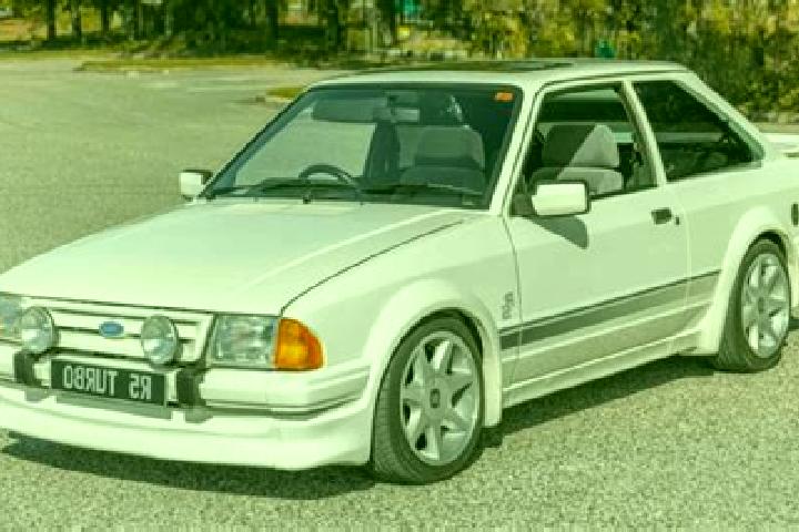 escort Kolychivka