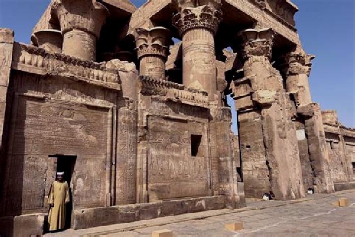 escort Kom Ombo