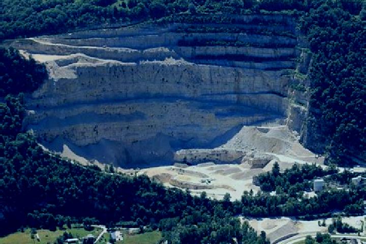 escort La Buisse