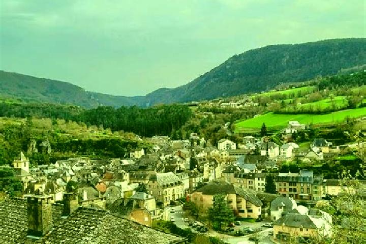 escort La Canourgue