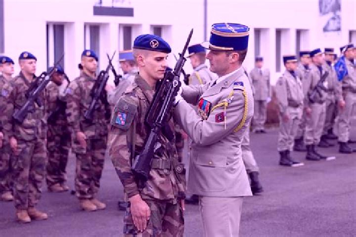 escort La Fourragere