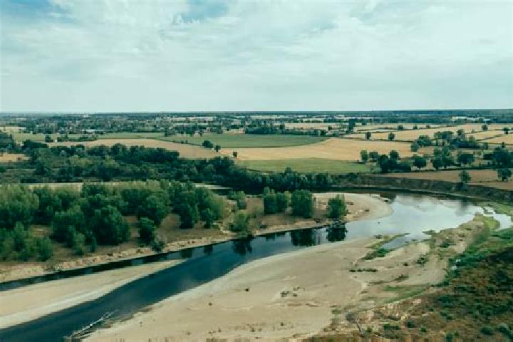 escort La Riviere