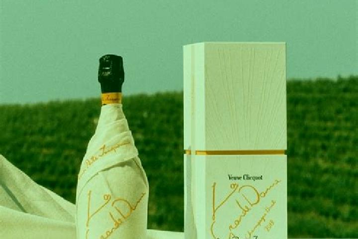 escort La Veuve