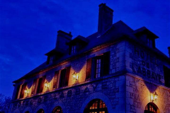 escort L Abbaye