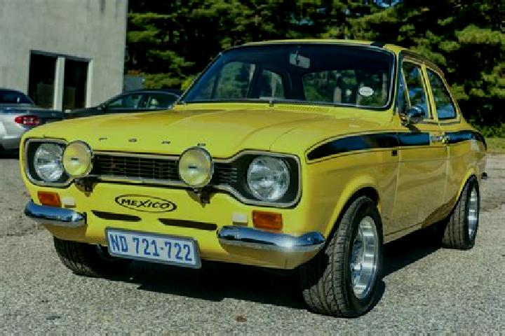escort Lacomb