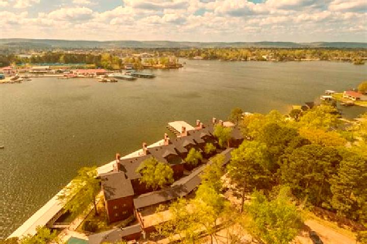 escort Lake Hamilton