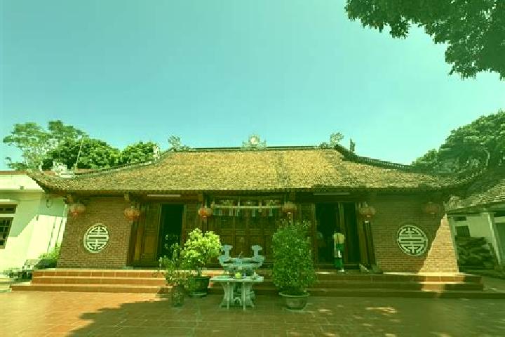 escort Lam San Village