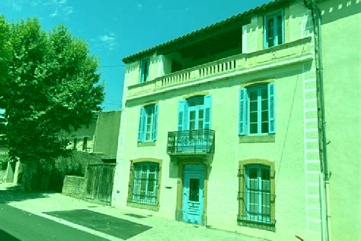 escort Laure-Minervois