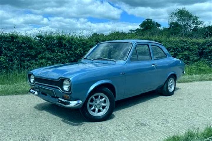 escort Lawigan