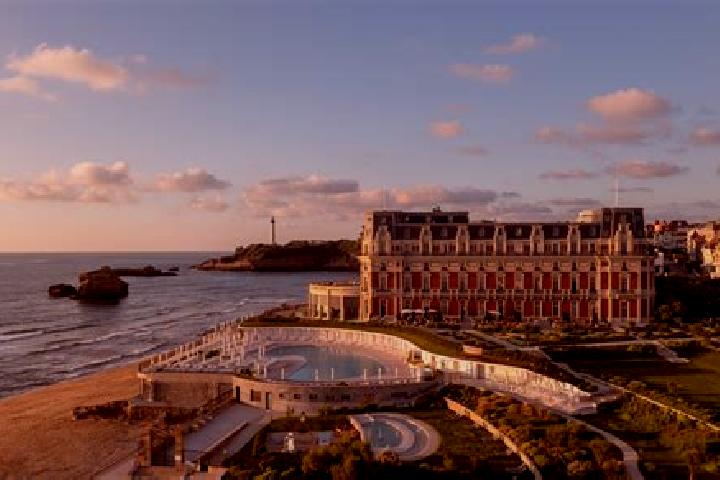 escort Le Palais
