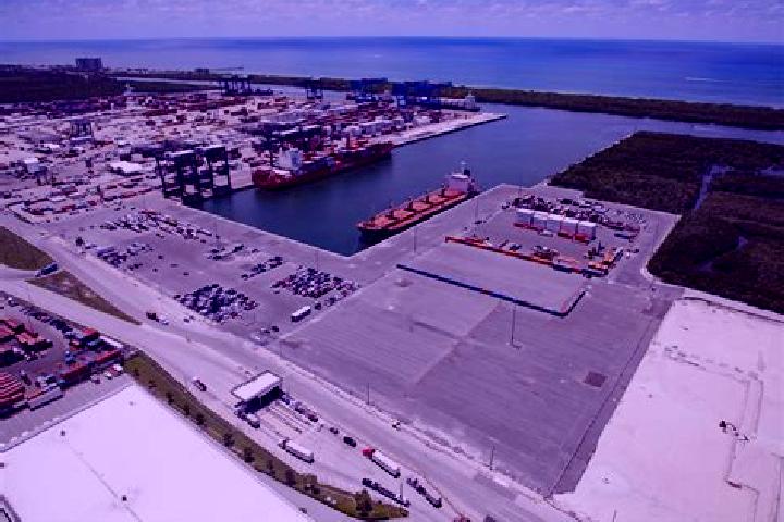 escort Le Port