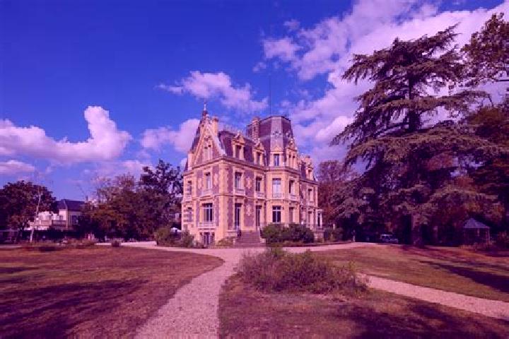 escort Le Vesinet