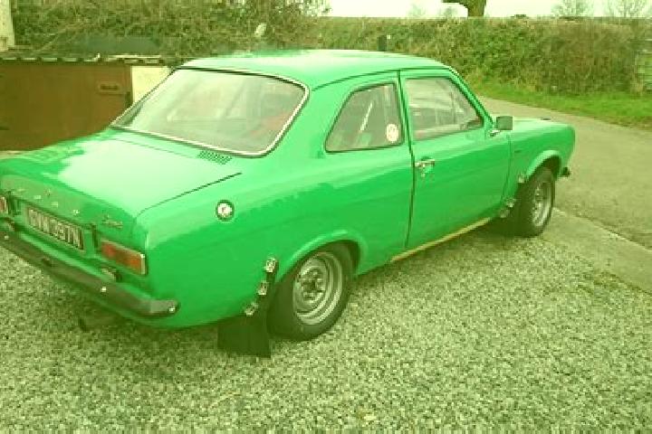 escort Leavesden Green