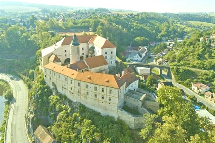 escort Ledec nad Sazavou