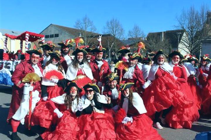 escort Les Maillys