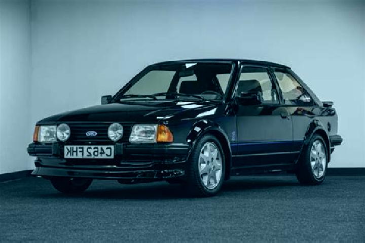 escort Livernon