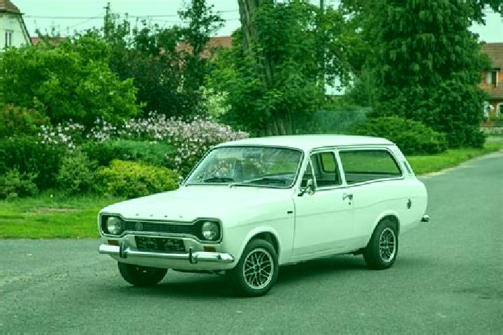 escort Llanddarog