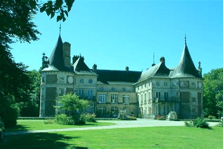 escort Longecourt-en-Plaine