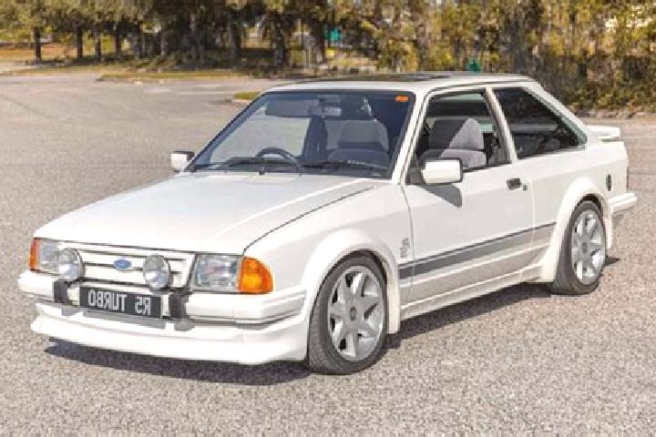 escort Loralai