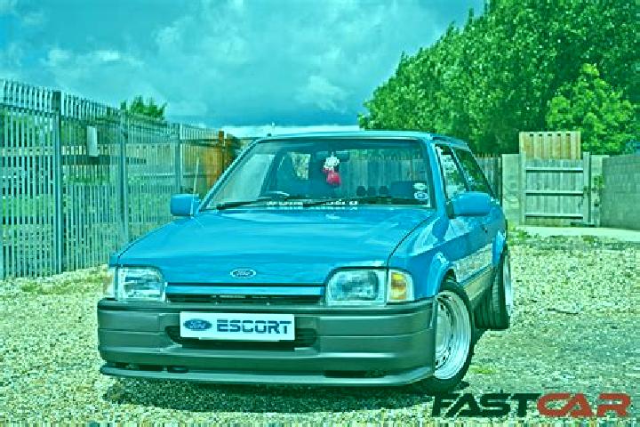 escort Louversey