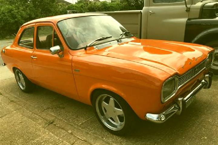 escort Lovedale