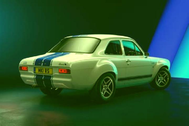 escort Lweeza