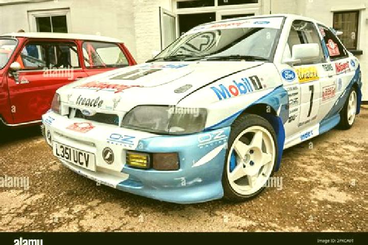 escort Macleod
