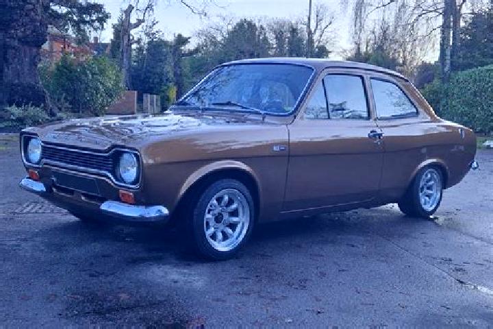 escort Malmesbury