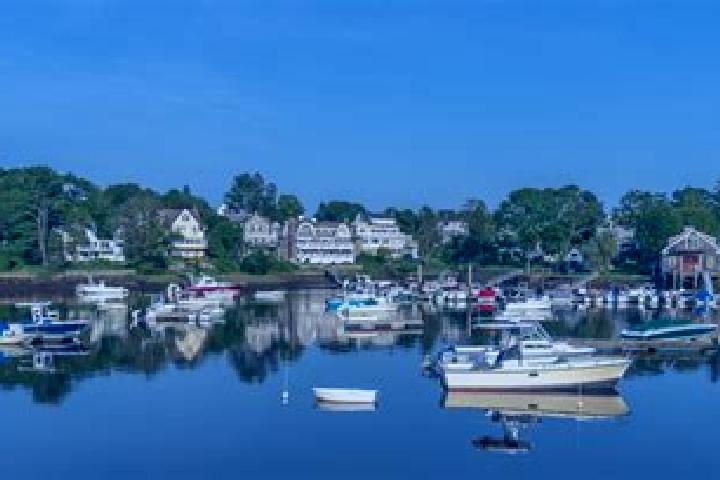 escort Manchester-by-the-Sea