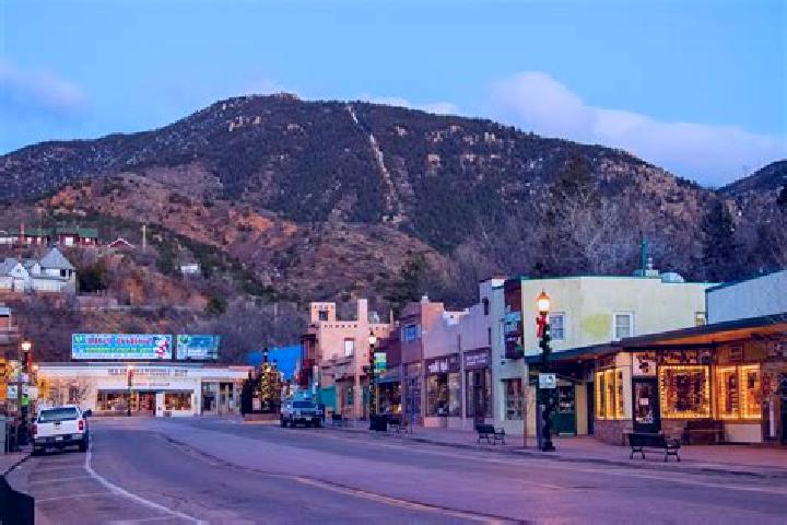 escort Manitou Springs