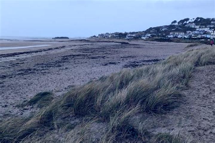 escort Marazion