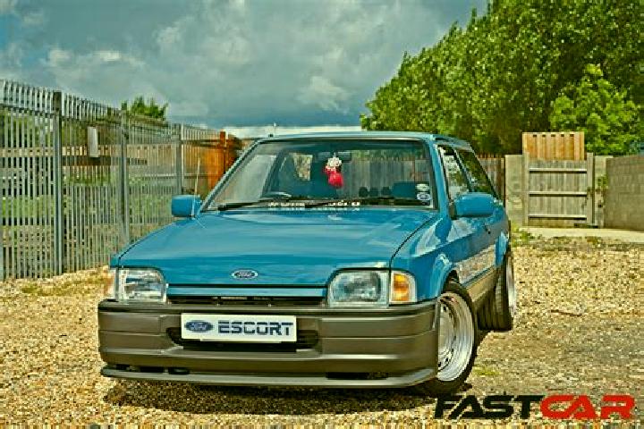 escort Marbais