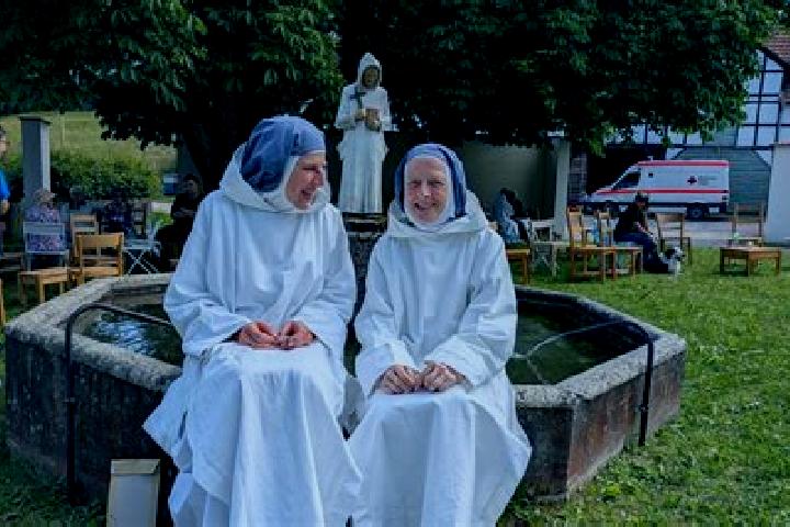 escort Marienheide